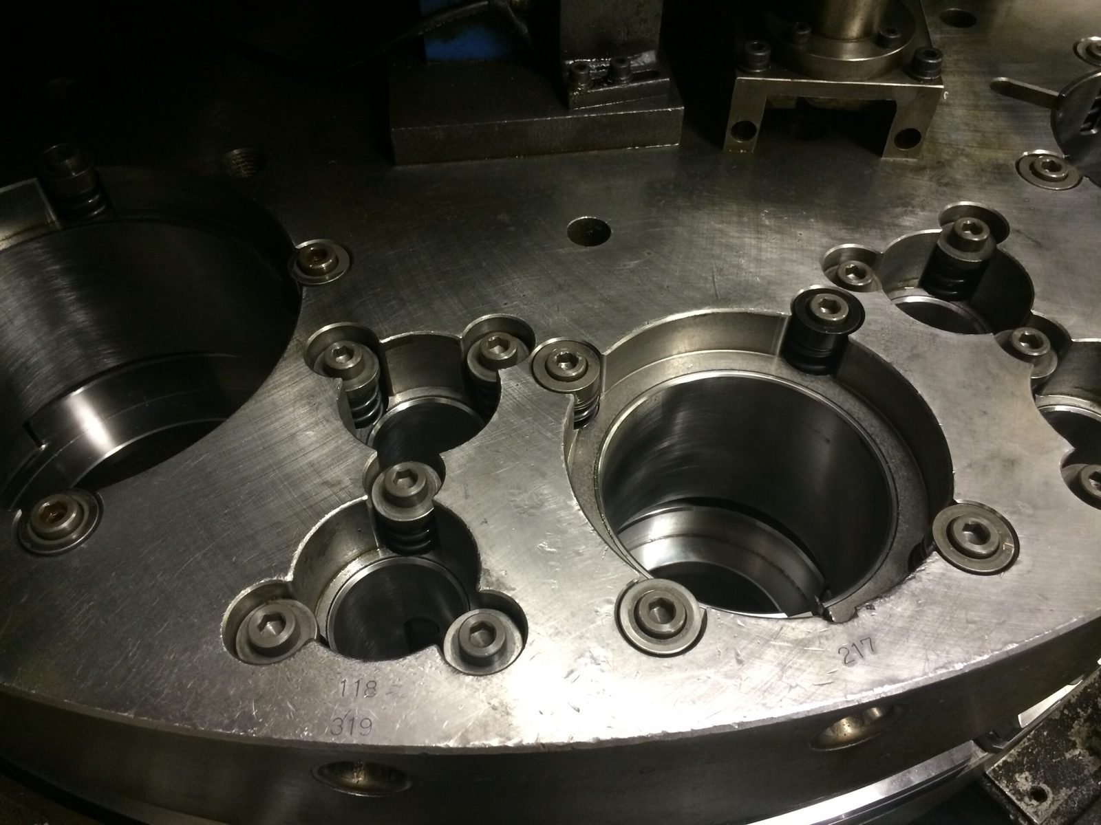 Restored Amada machine running parts after overhaul