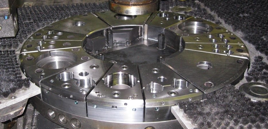 Die holders for Amada turret punch press